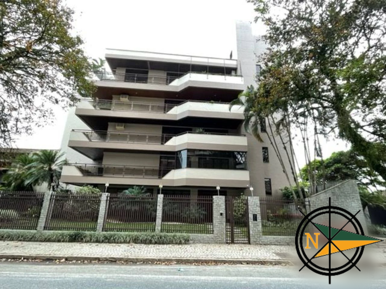 Foto do imóvel: 'Apartamento com 5 quartos, 362 m², ANITA GARIBALD – JOINVILLE SC PERMUTA TOTAL'