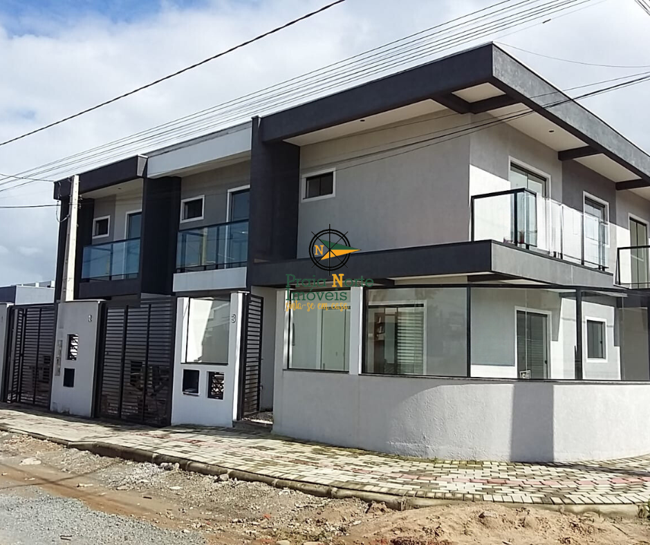 Foto do imóvel: 'Geminado no Bairro Itacolomi – Balneário Piçarras SC, 600 metros da praia.'