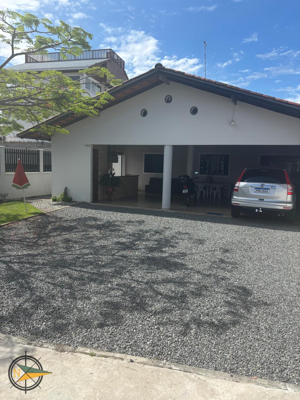 Foto do imóvel: 'Casa em Itajubá de 170m² para venda 150 metros da praia possibilidade de colocar piscina'