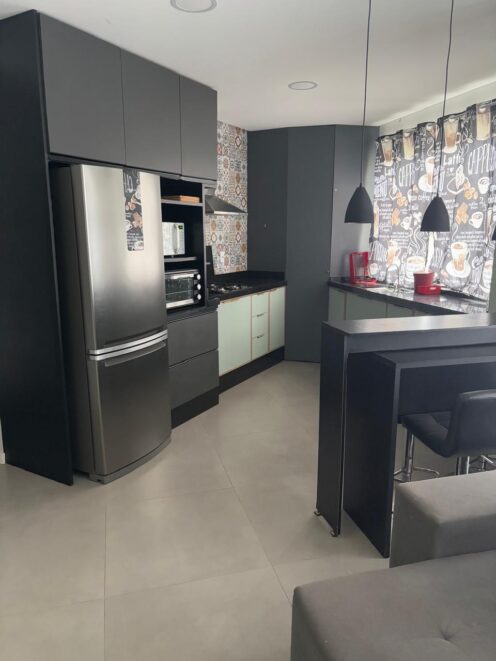 Vende-se Apartamento Mobiliado com 3 Quartos (1 Suíte) em Itajuba – Barra Velha