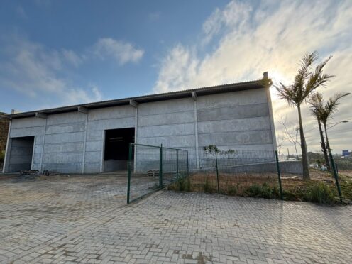 Aluga- se galpão comercial Medeiros Barra velha com 680m²