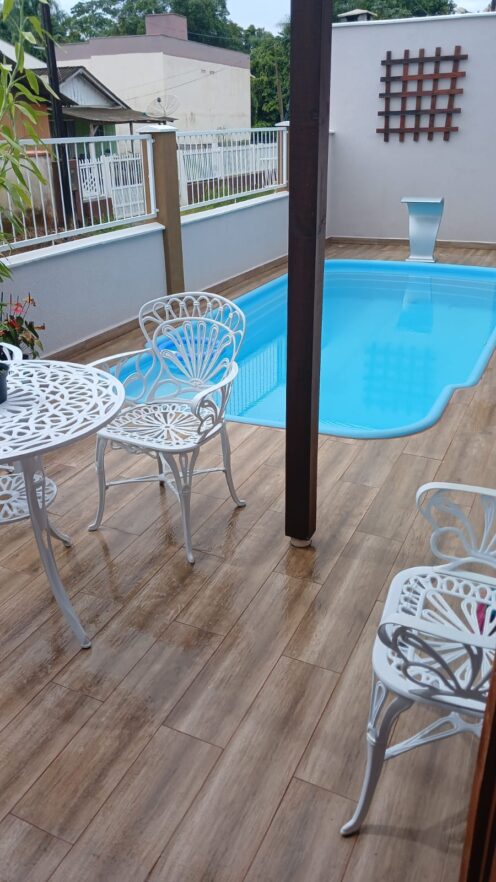 Casa com Piscina a 900m da Praia no Itacolomi – Balneário Piçarras