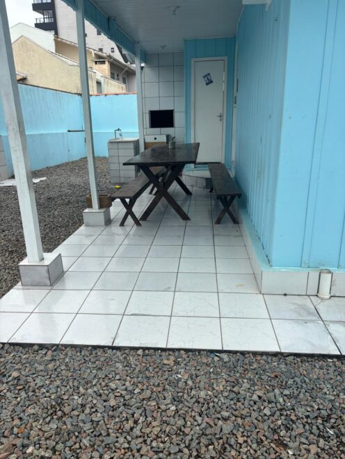 Casa para Aluguel na Quadra Mar | 3 Quartos | 120m² | 50m da Praia