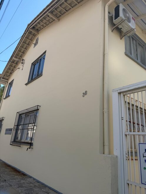 Apartamento com 3 Quartos no Centro a 100m da Praia – 1 Vaga | 100m²